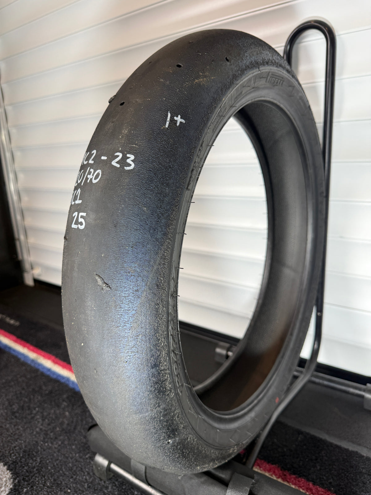 Pirelli Superbike Slick- Grade 1+- SC1 120/70/17 (MC2-23)