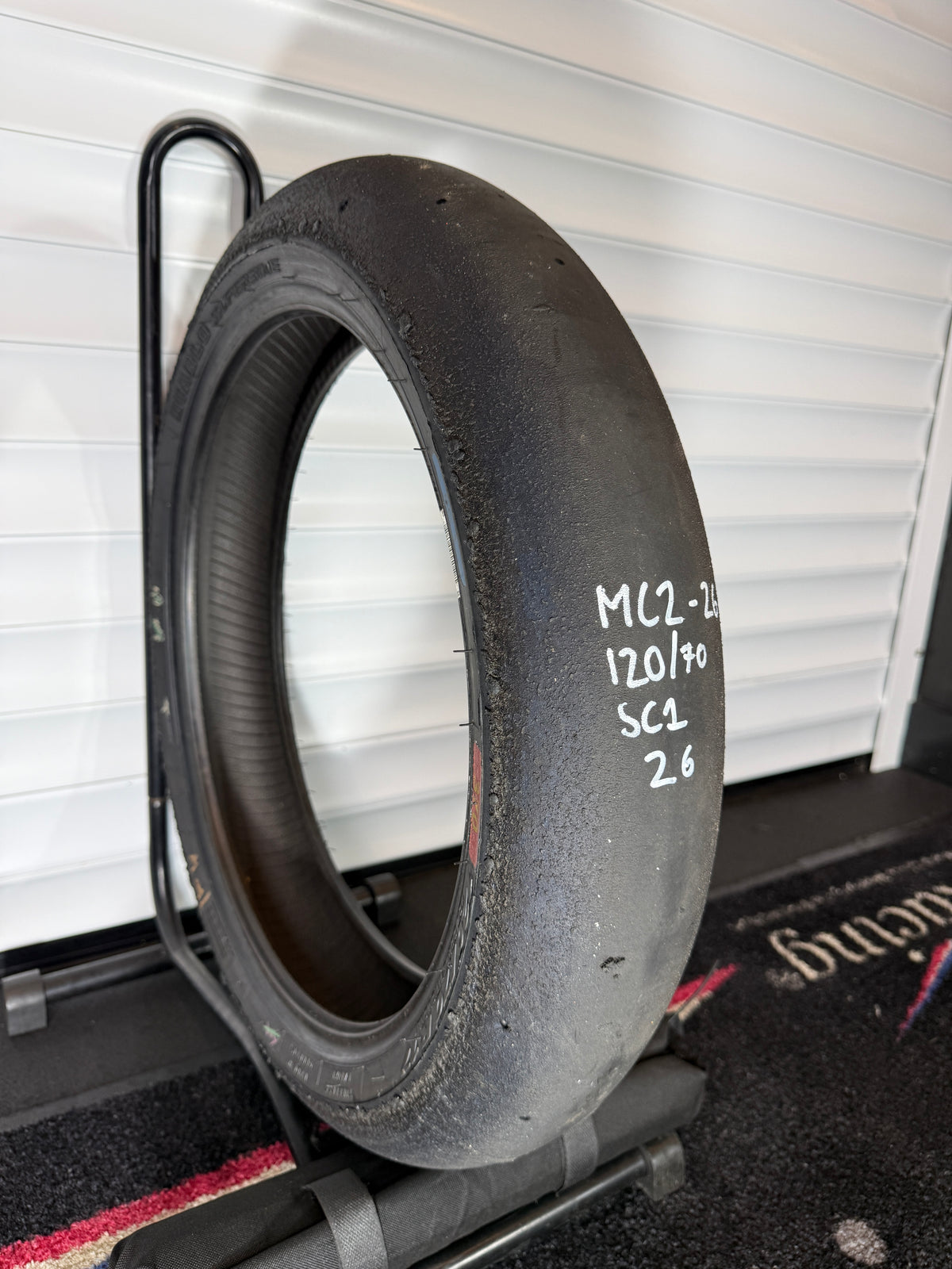 Pirelli Superbike Slick- Grade 1- SC1 120/70/17 (MC2-26)
