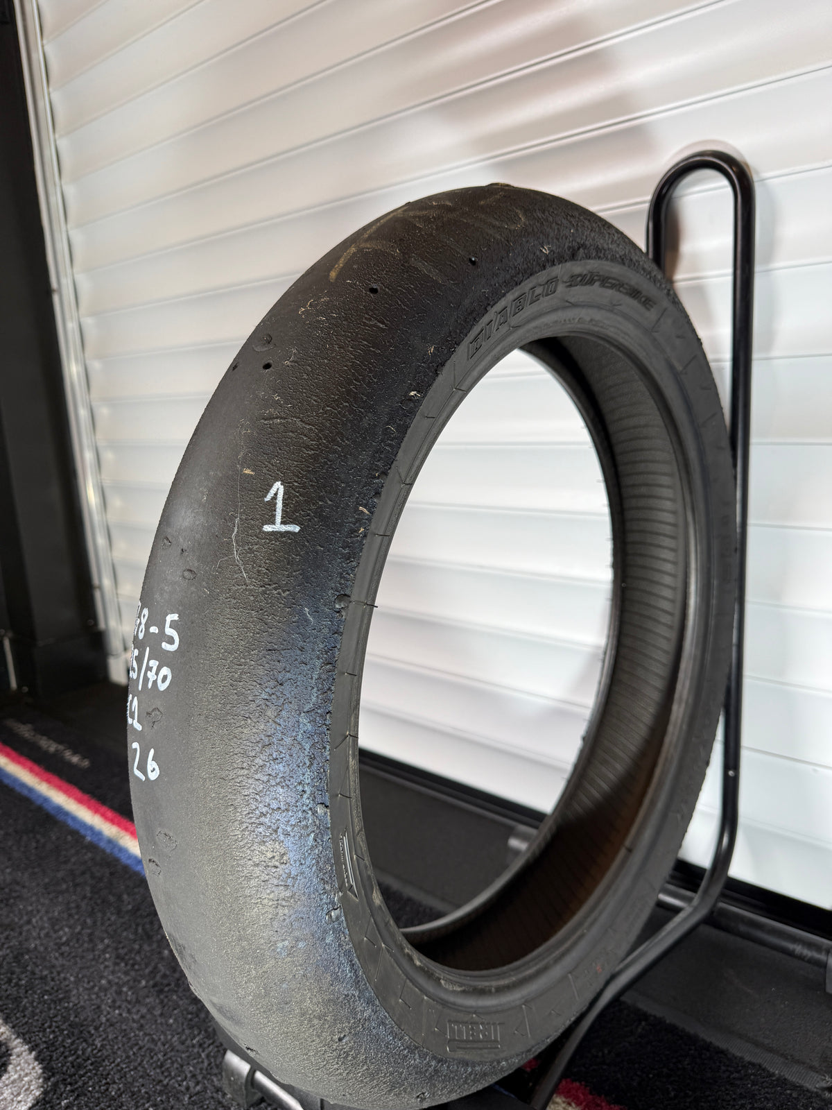 Pirelli Superbike Slick- Grade 1- SC1 125/70/17 (TG8-5)