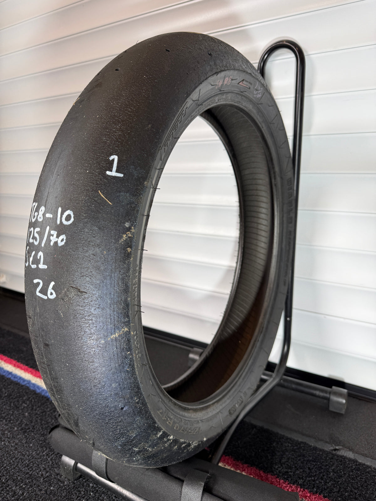 Pirelli Superbike Slick- Grade 1- SC1 125/70/17 (TG8-10)
