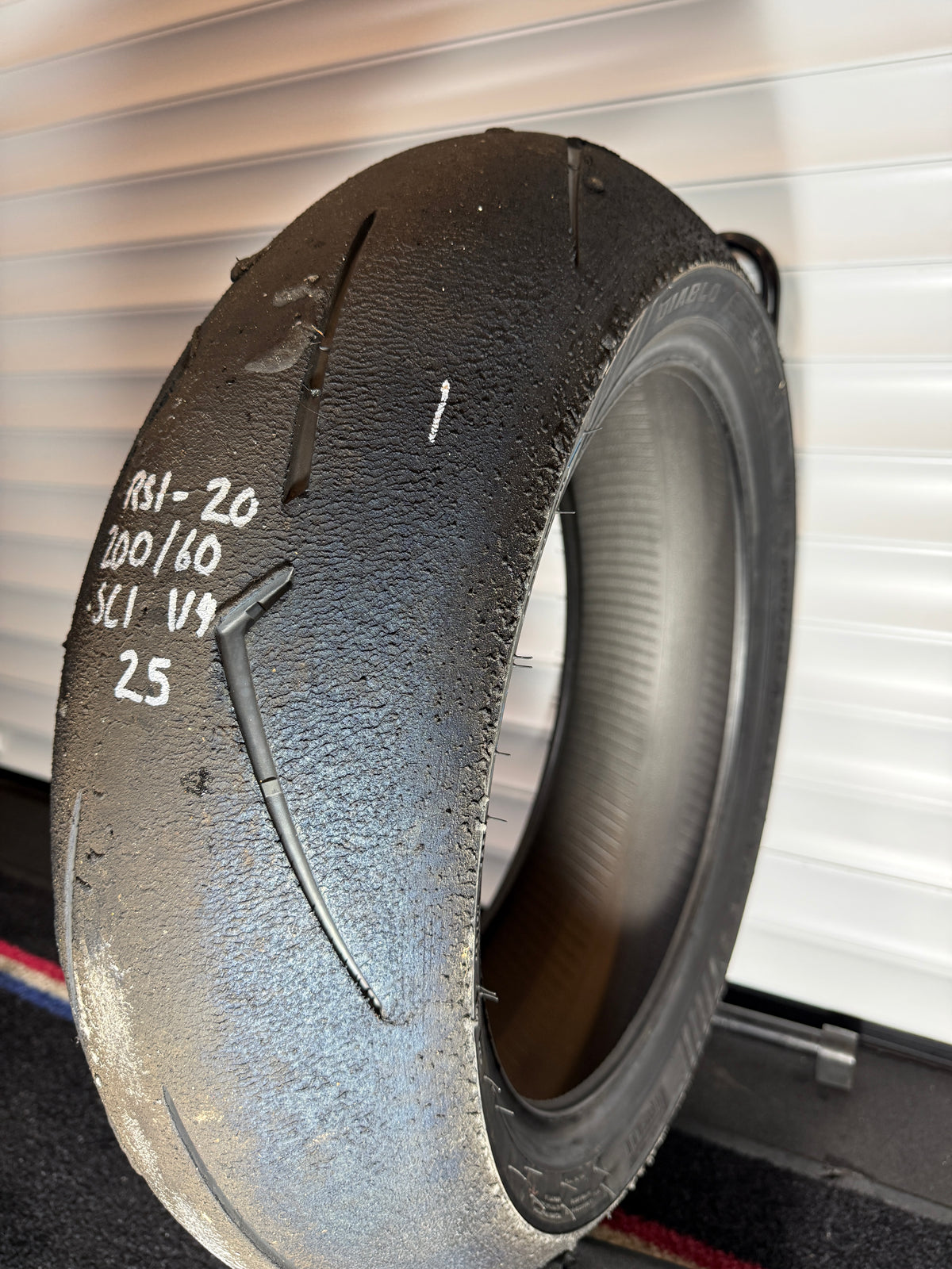 Pirelli Supercorsa- Grade 1- SC1 200/60/17 (RS1-20)