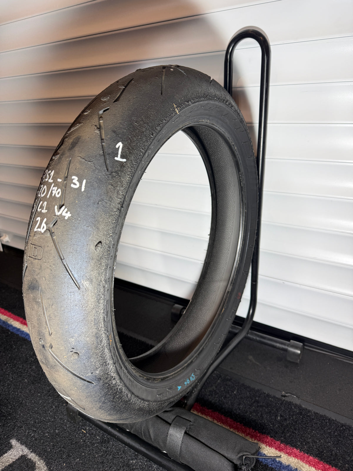 Pirelli Supercorsa- Grade 1 - SC1 120/70/17 (RS1-31)