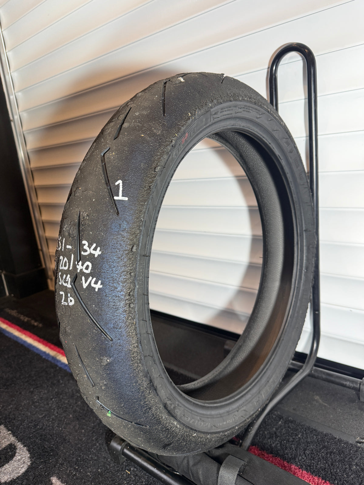 Pirelli Supercorsa- Grade 1 - SC1 120/70/17 (RS1-34)