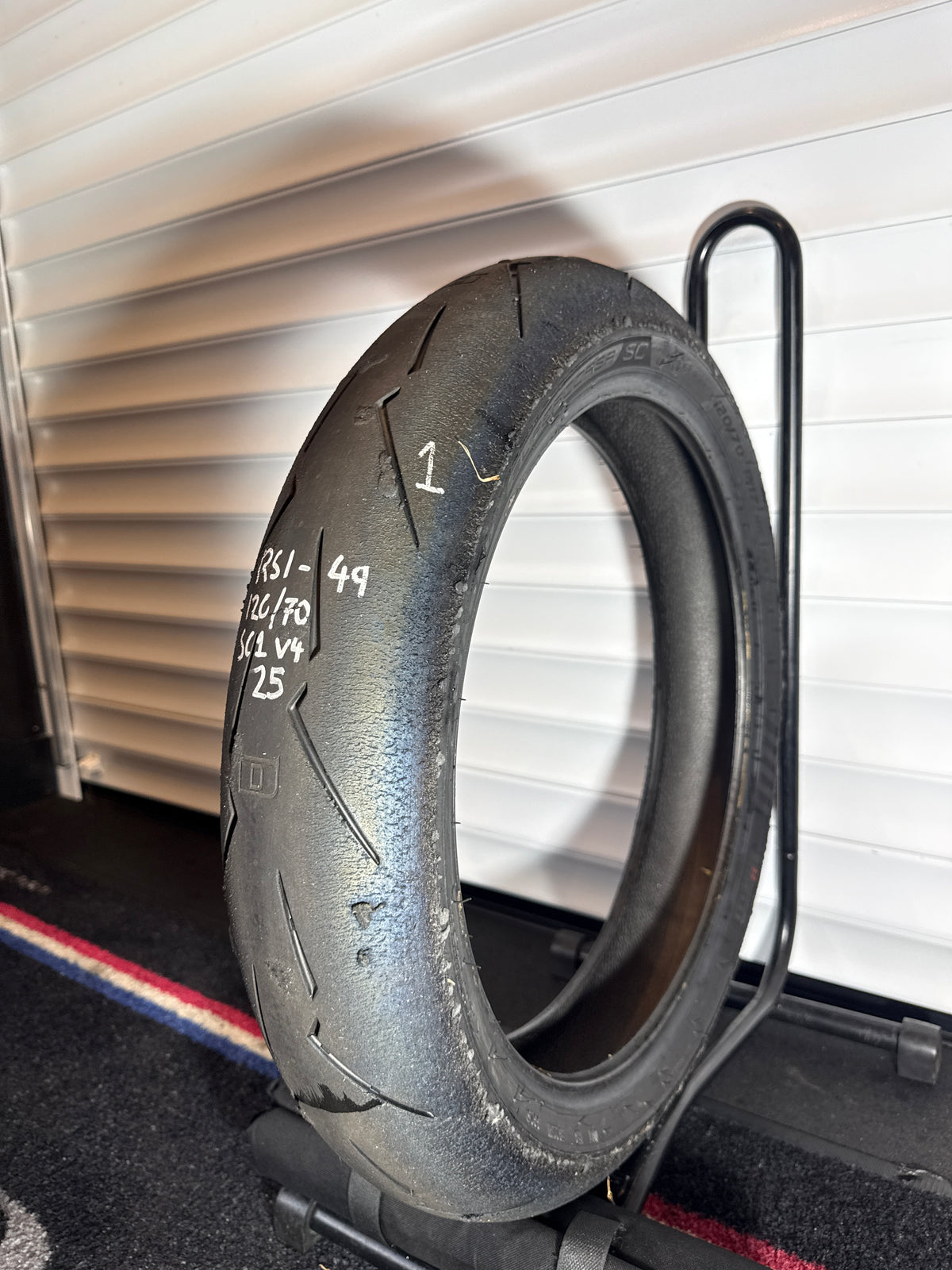 Pirelli Supercorsa- Grade 1- SC1 120/70/17 (RS1-49)