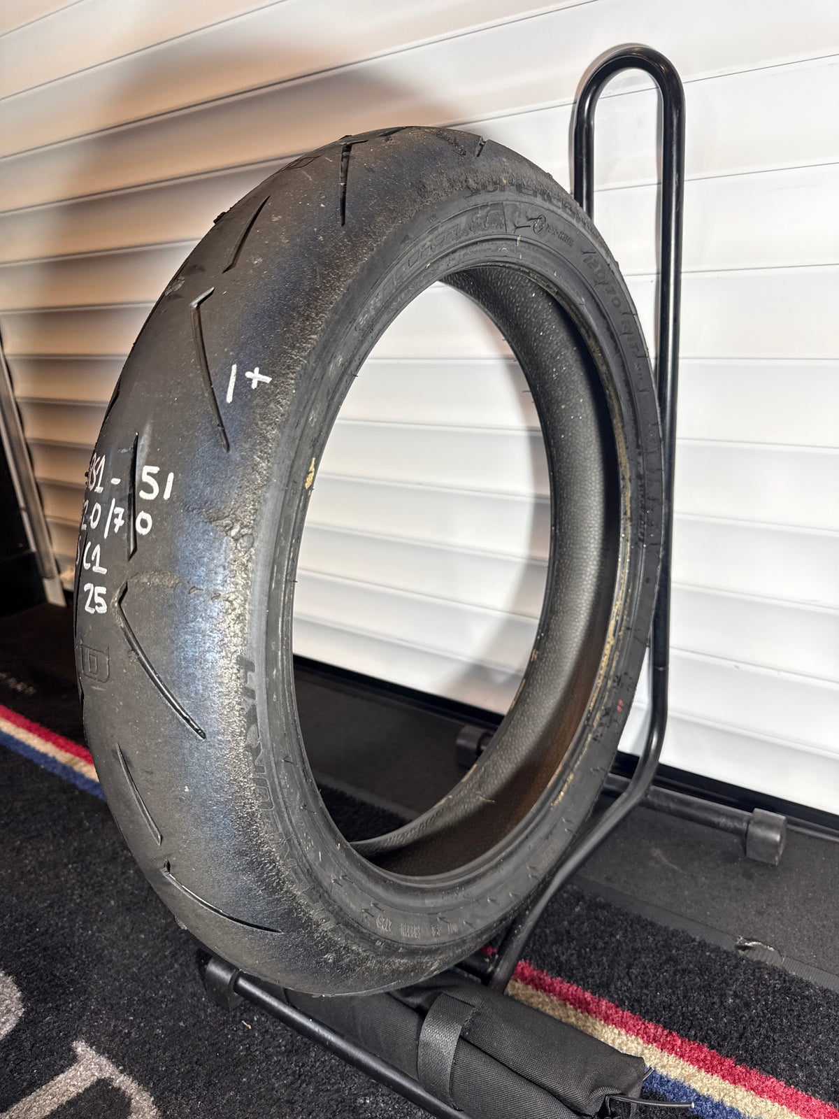 Pirelli Supercorsa- Grade 1+- SC1 120/70/17 (RS1-51)
