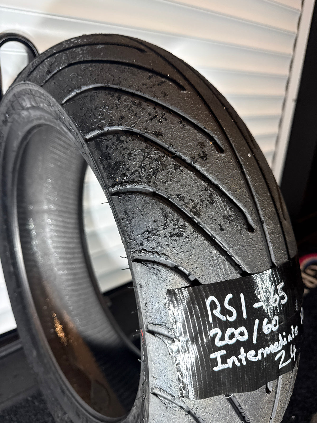 Pirelli Diablo Rain, Intermediate- Grade 1-200/60/17 (RS1-65)