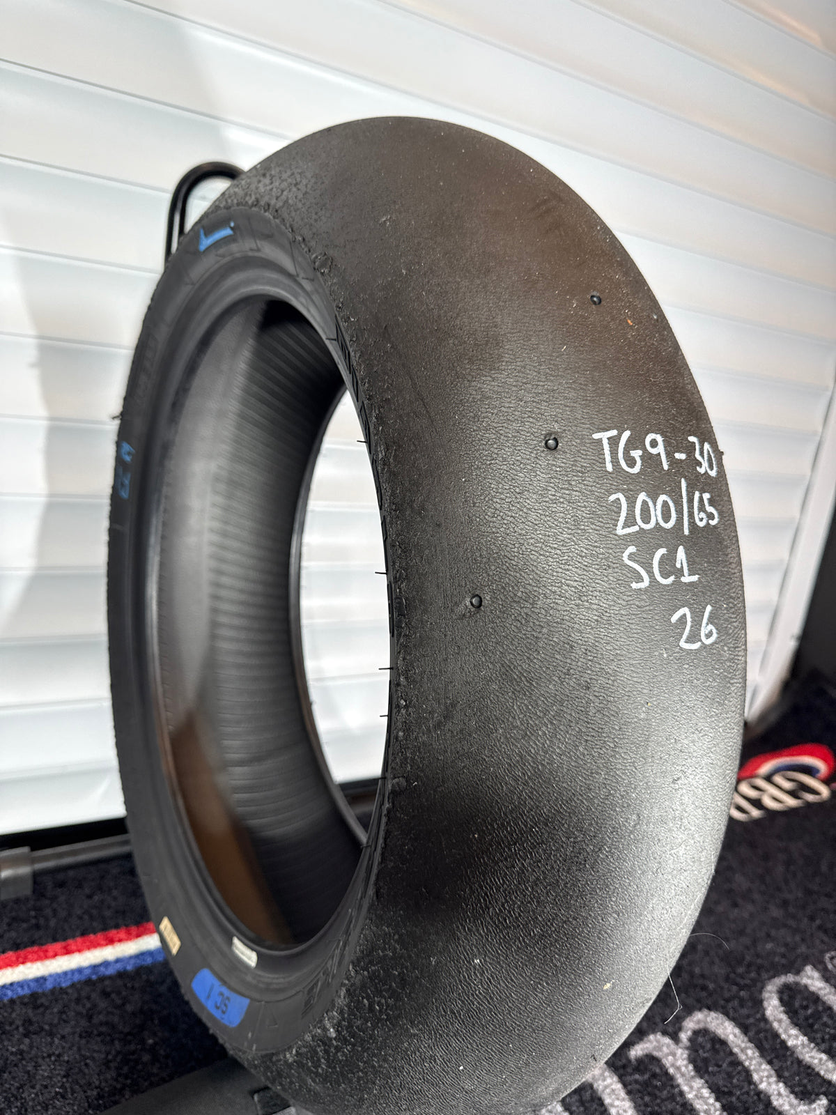 Pirelli Diablo Superbike Slick- Grade 1- 200/65/17 (TG9-30)