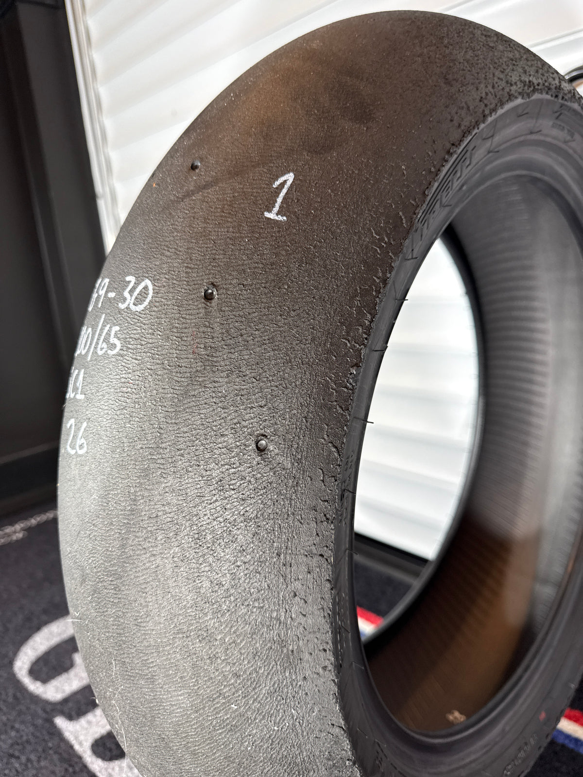 Pirelli Diablo Superbike Slick- Grade 1- 200/65/17 (TG9-30)