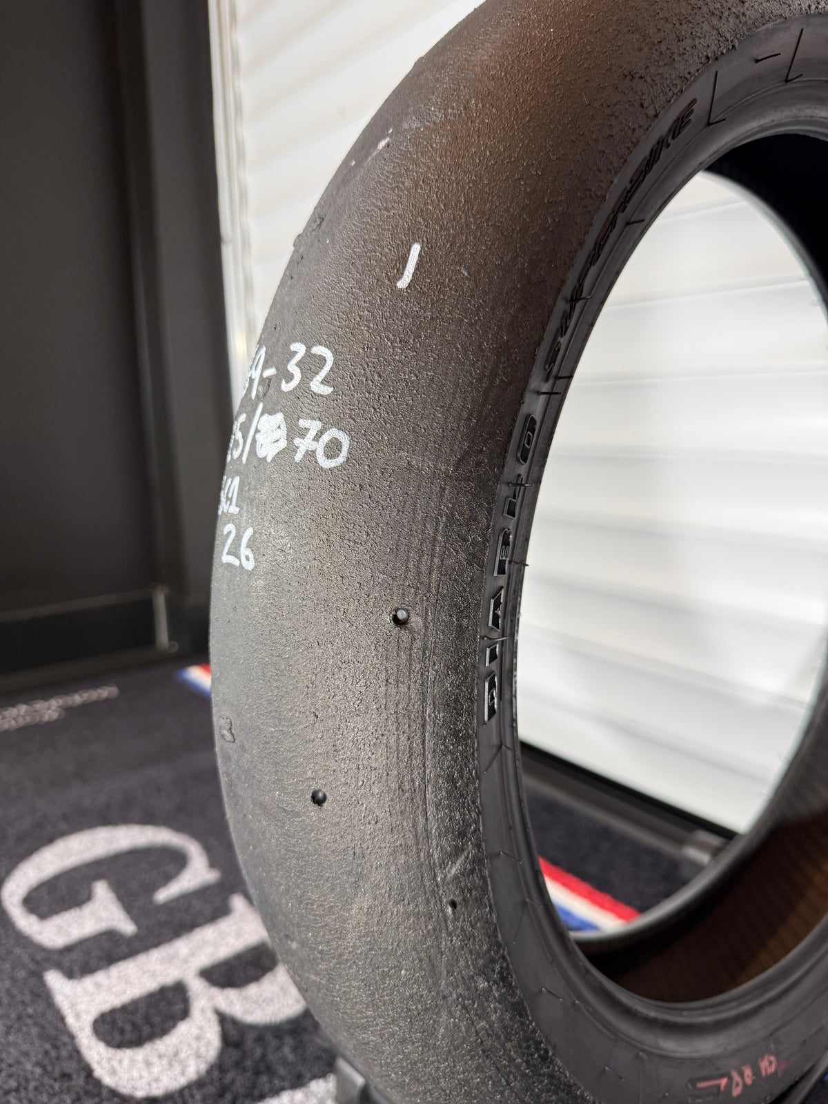Pirelli Diablo Superbike Slick- Grade 1-125/70/17 (TG9-32)