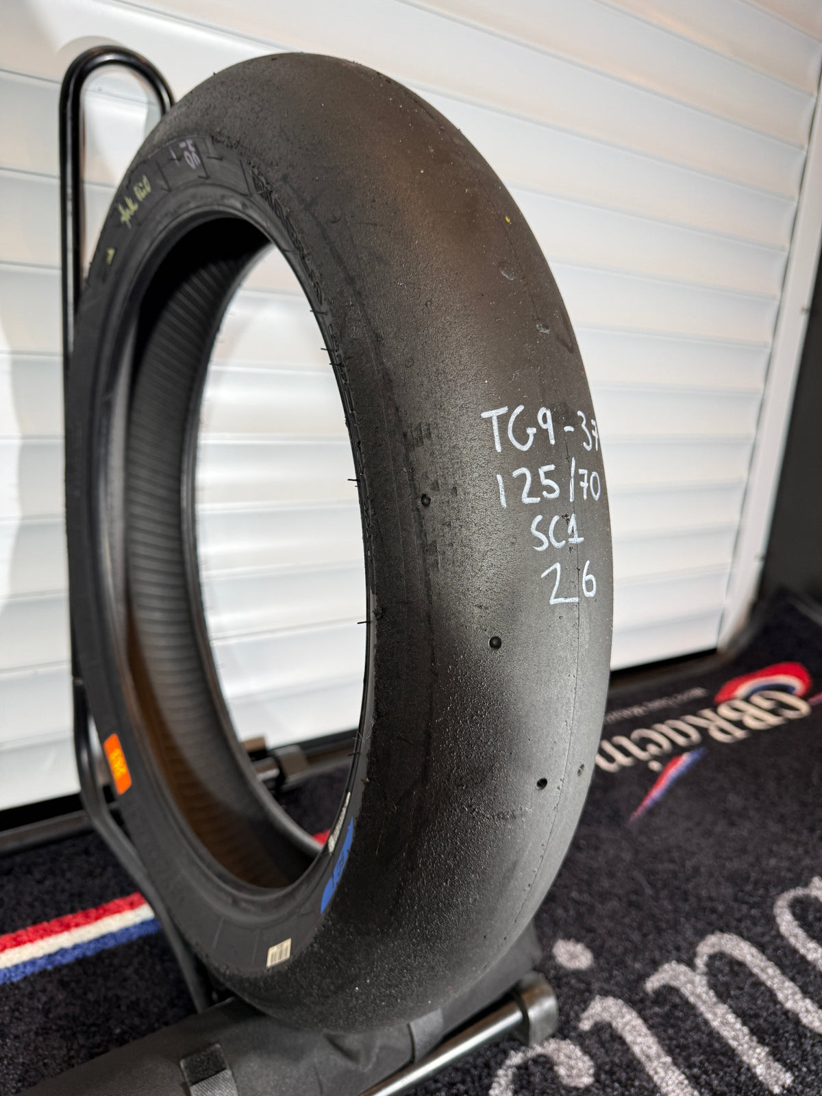 Pirelli Diablo Superbike Slick- Grade 1+*-125/70/17 (TG9-37)