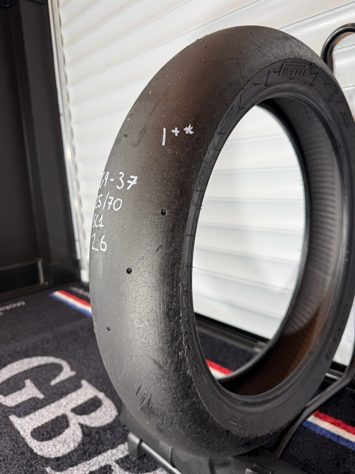 Pirelli Diablo Superbike Slick- Grade 1+*-125/70/17 (TG9-37)