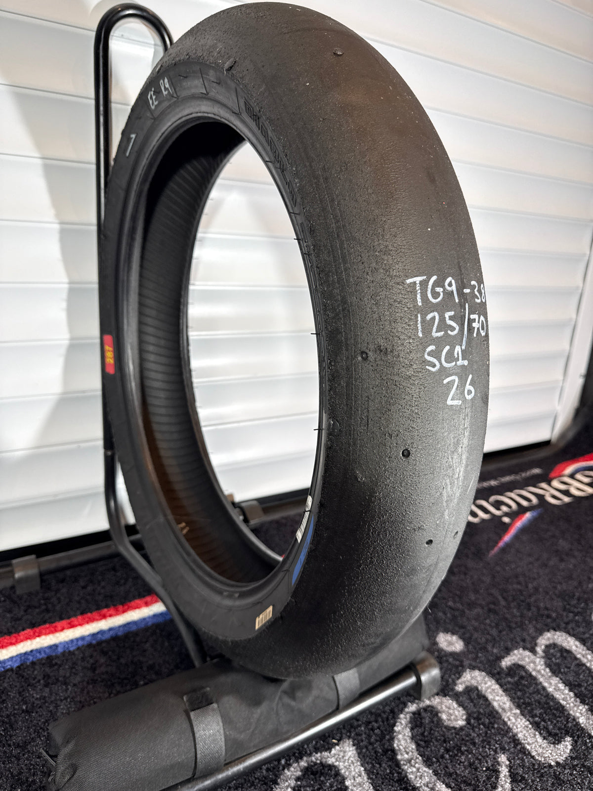 Pirelli Diablo Superbike Slick- Grade 1+-125/70/17 (TG9-38)