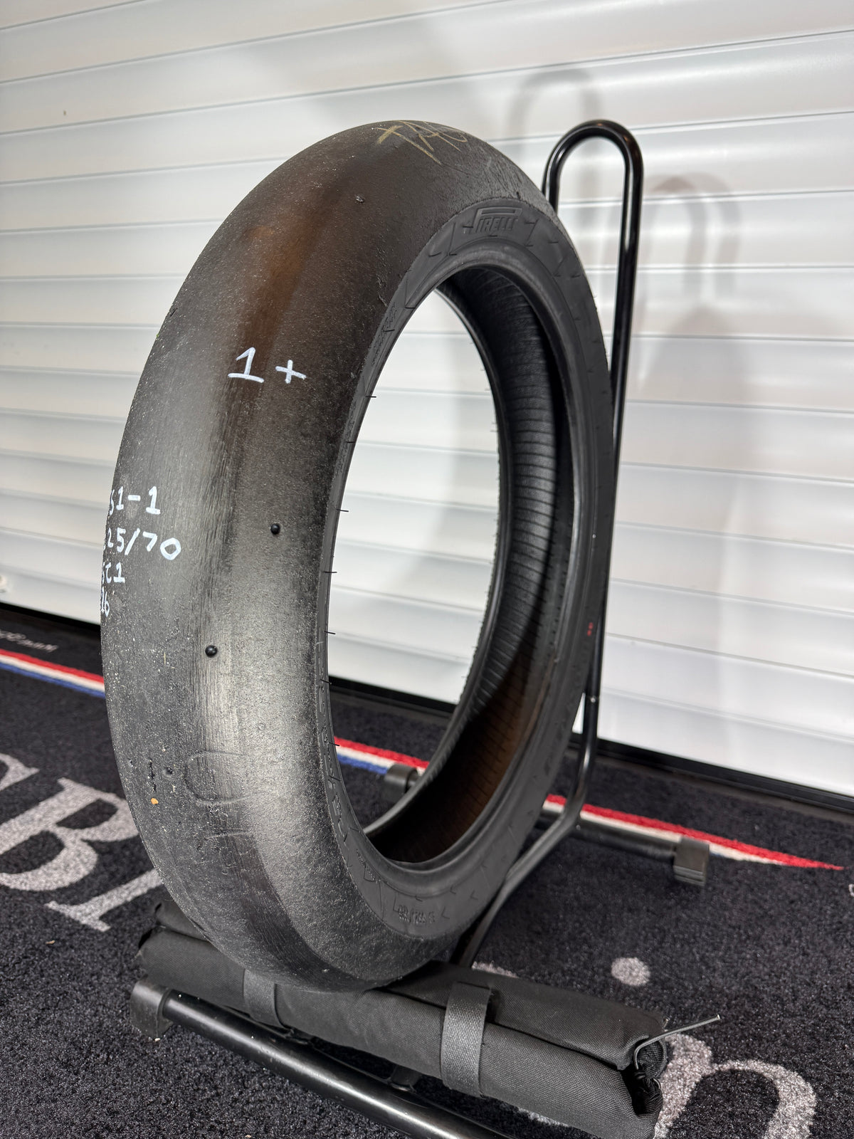 Pirelli Diablo Superbike Slick- Grade 1+-125/70/17 (SS1-1)
