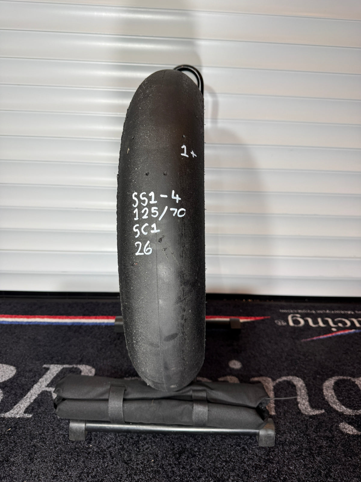 Pirelli Diablo Superbike Slick- Grade 1+-125/70/17 (SS1-4)