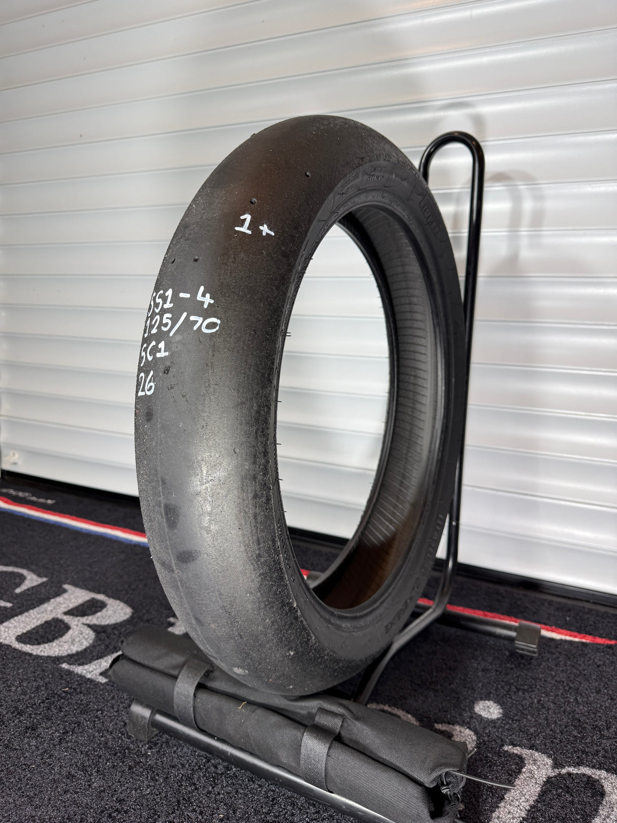 Pirelli Diablo Superbike Slick- Grade 1+-125/70/17 (SS1-4)