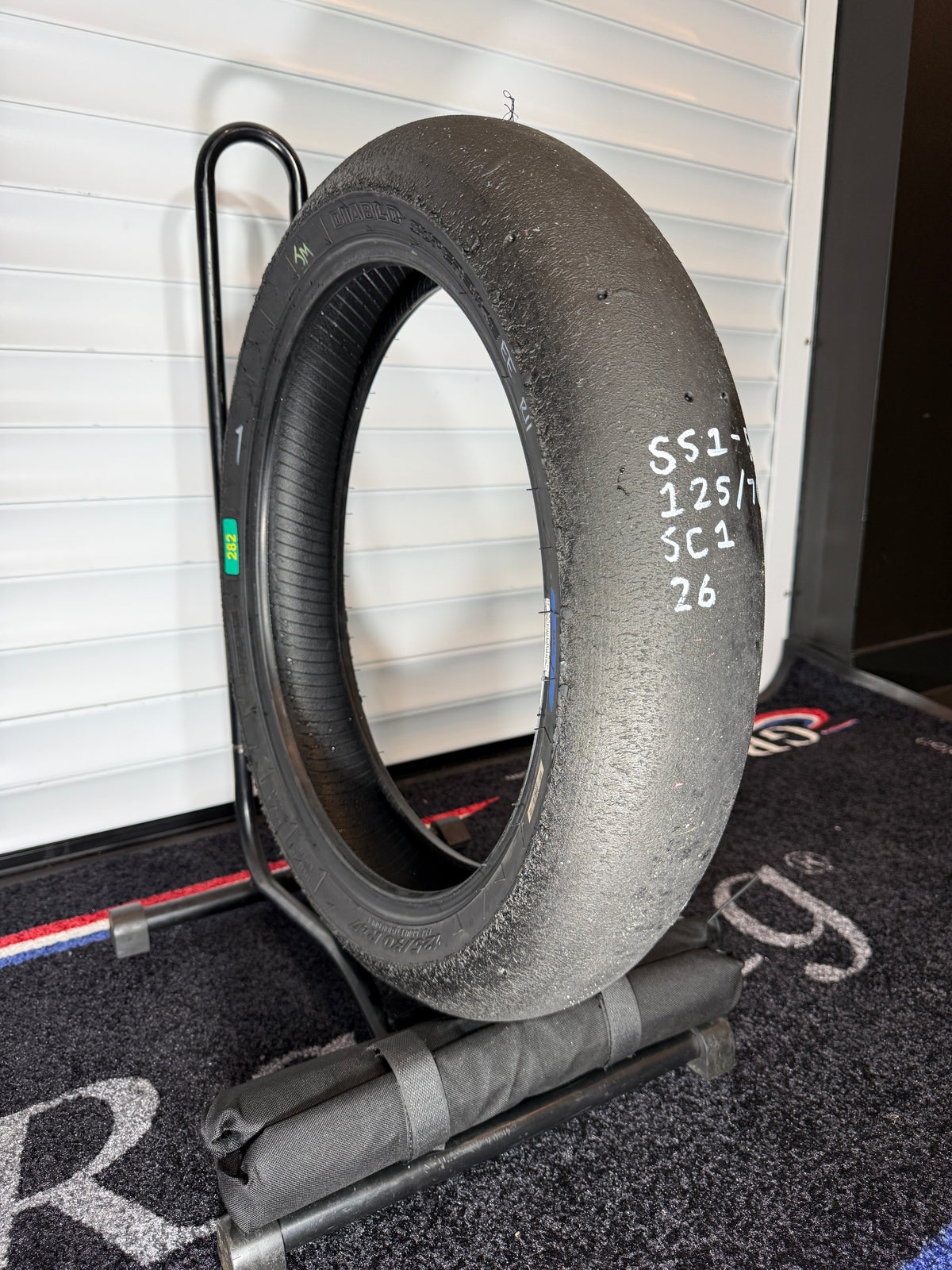 Pirelli Diablo Superbike Slick- Grade 1+-125/70/17 (SS1-5)