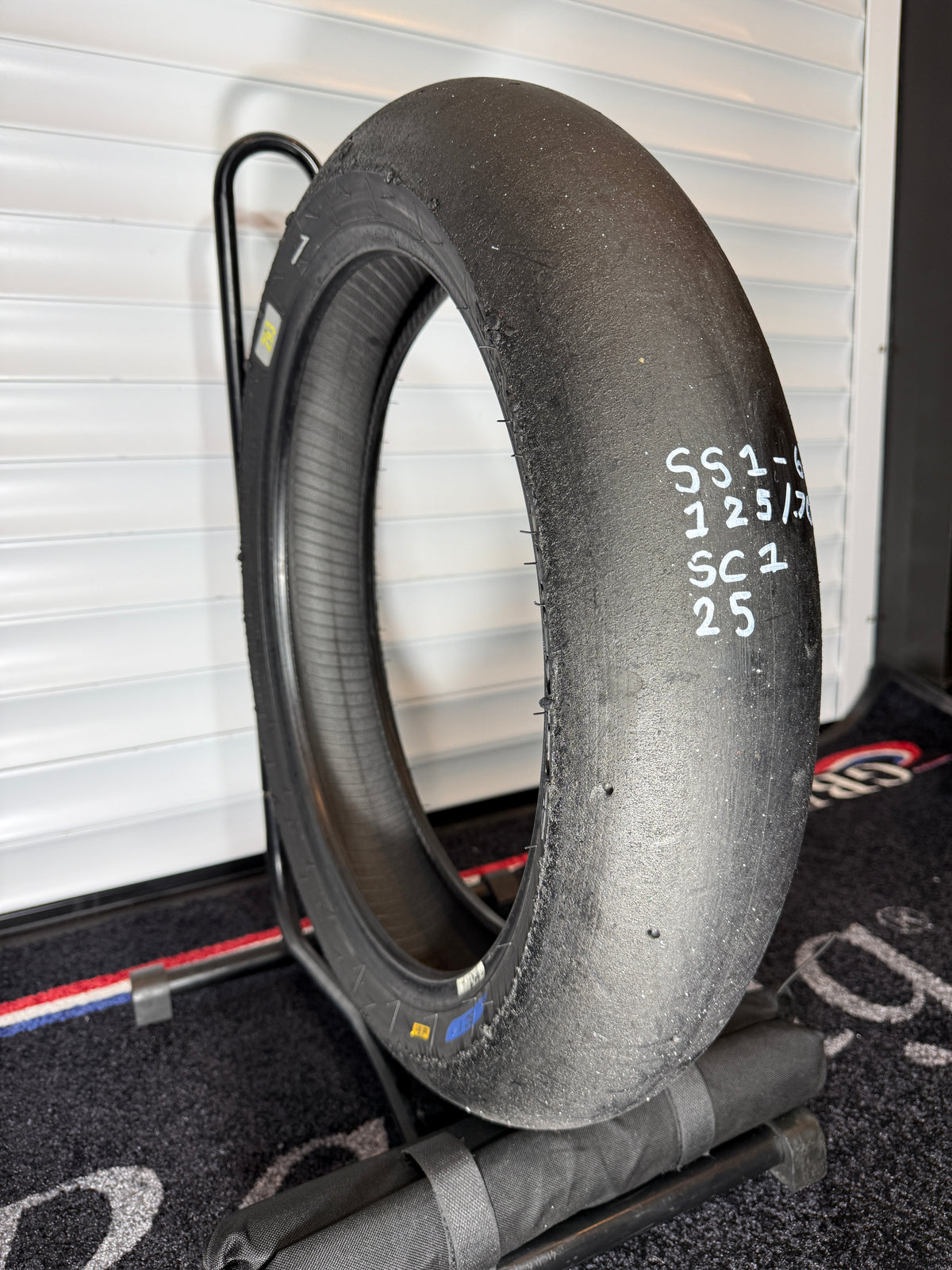 Pirelli Diablo Superbike Slick- Grade 1+-125/70/17 (SS1-6)