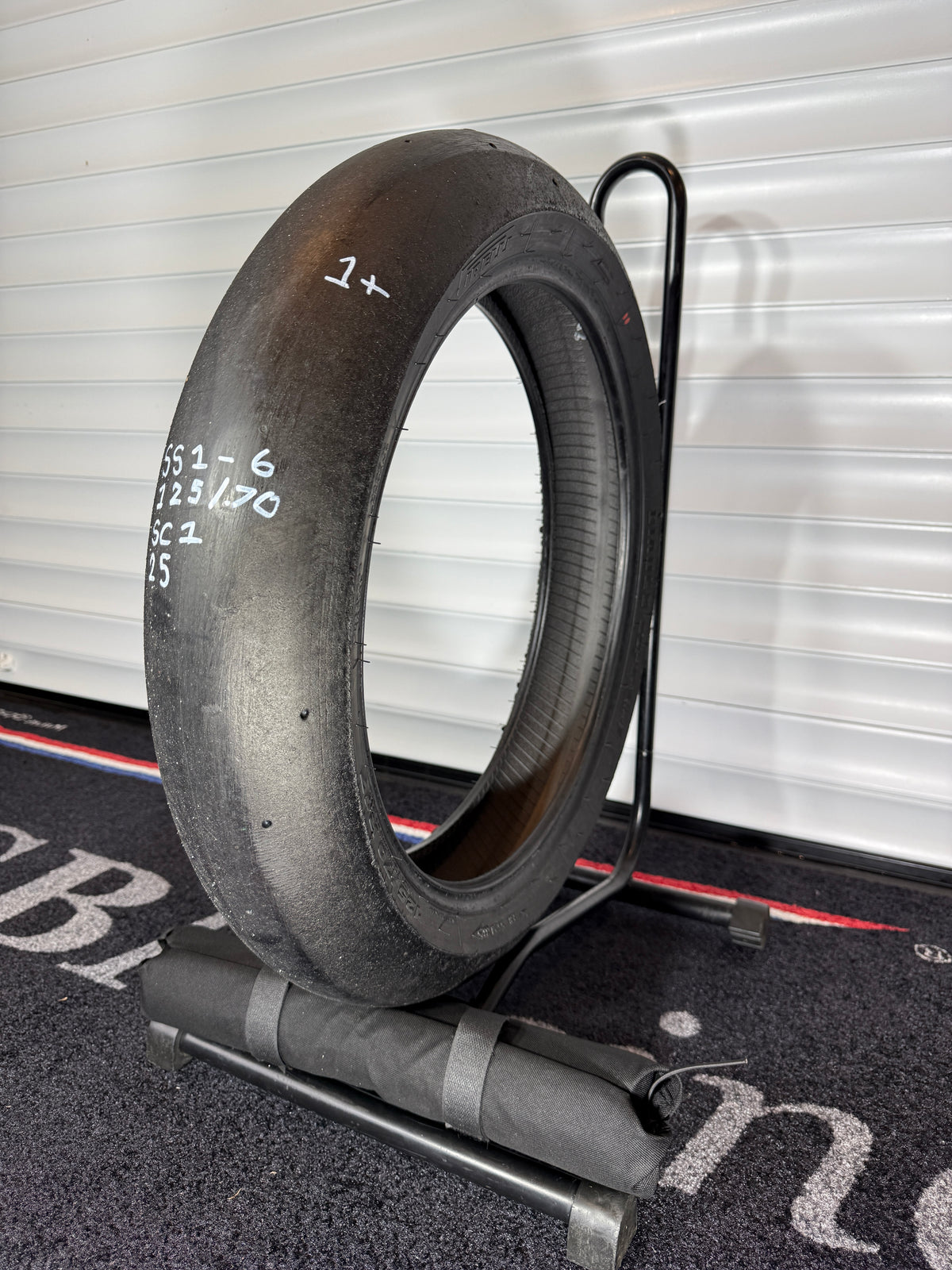 Pirelli Diablo Superbike Slick- Grade 1+-125/70/17 (SS1-6)