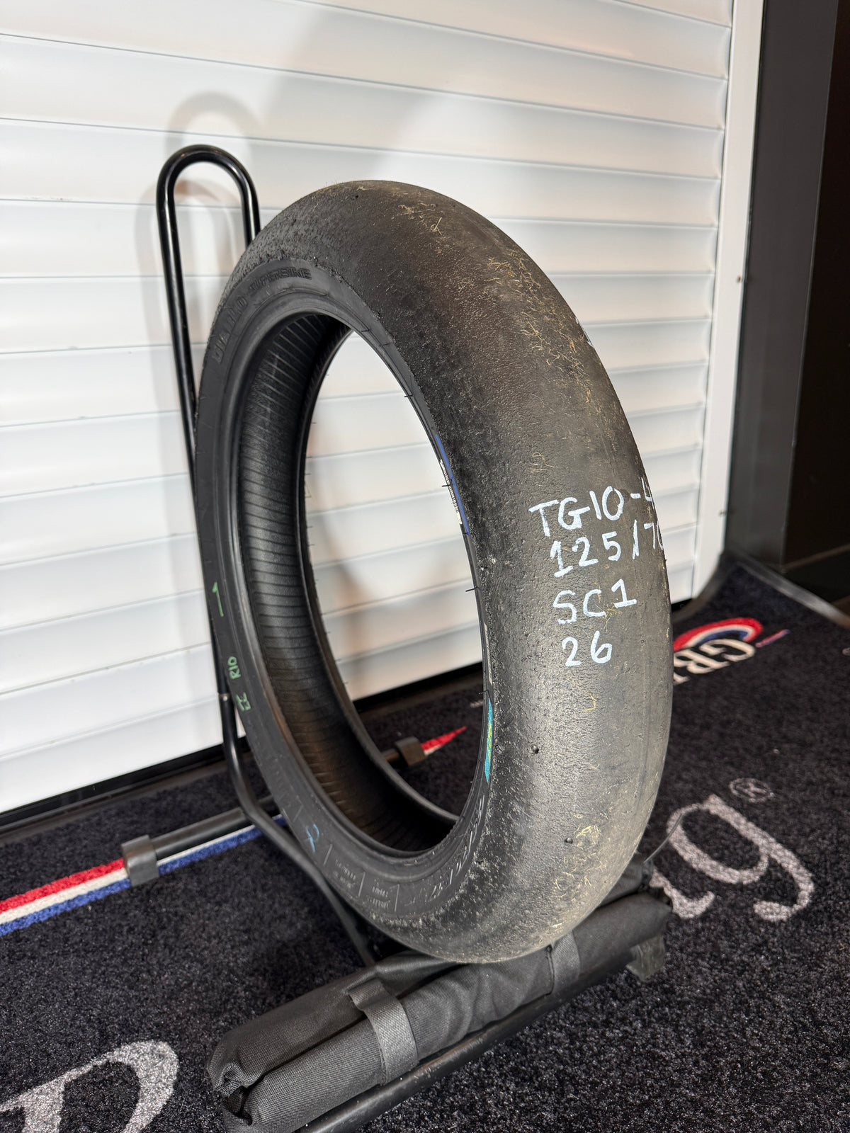 Pirelli Diablo Superbike Slick- Grade 1+*-125/70/17 (TG10-4)