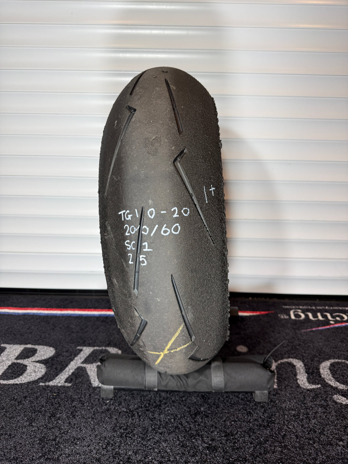 Pirelli Diablo Supercorsa V4- Grade 1+-200/60/17 (TG10-20)