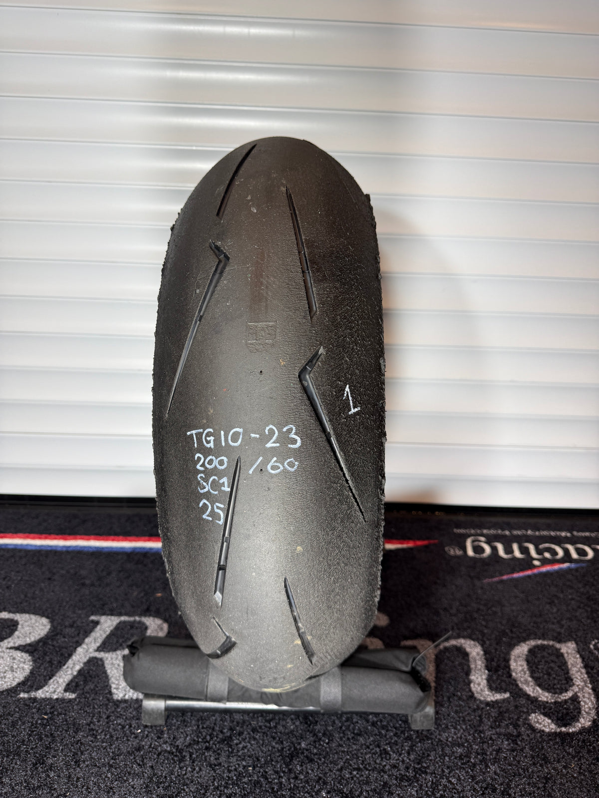 Pirelli Diablo Supercorsa V4- Grade 1-200/60/17 (TG10-23)