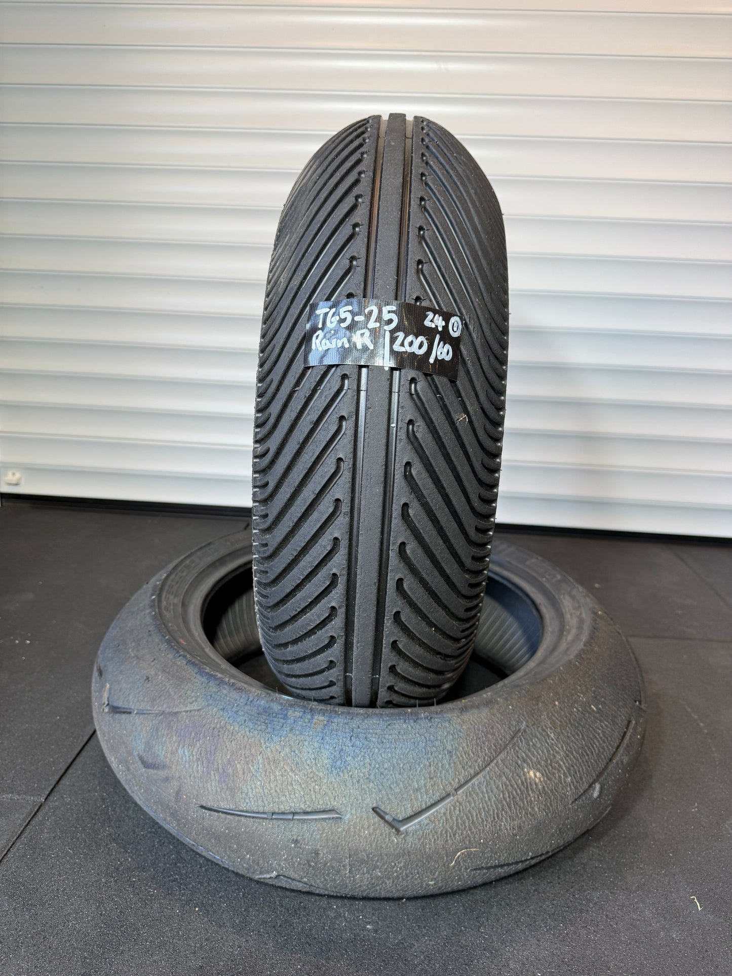 Pirelli Diablo Rain 200/60/17 (TG5-25)