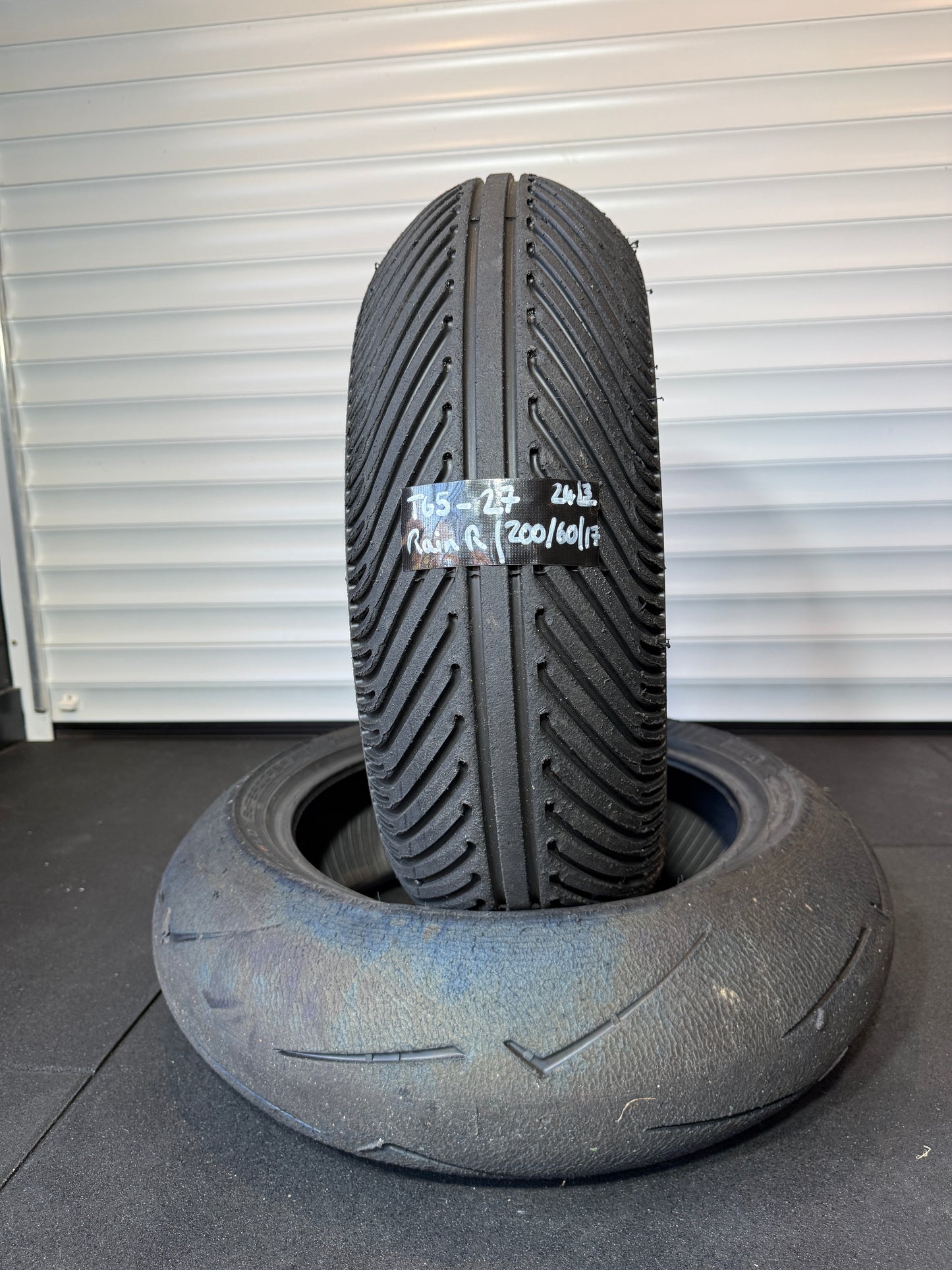 Pirelli Diablo Rain 200/60/17 (TG5-27)