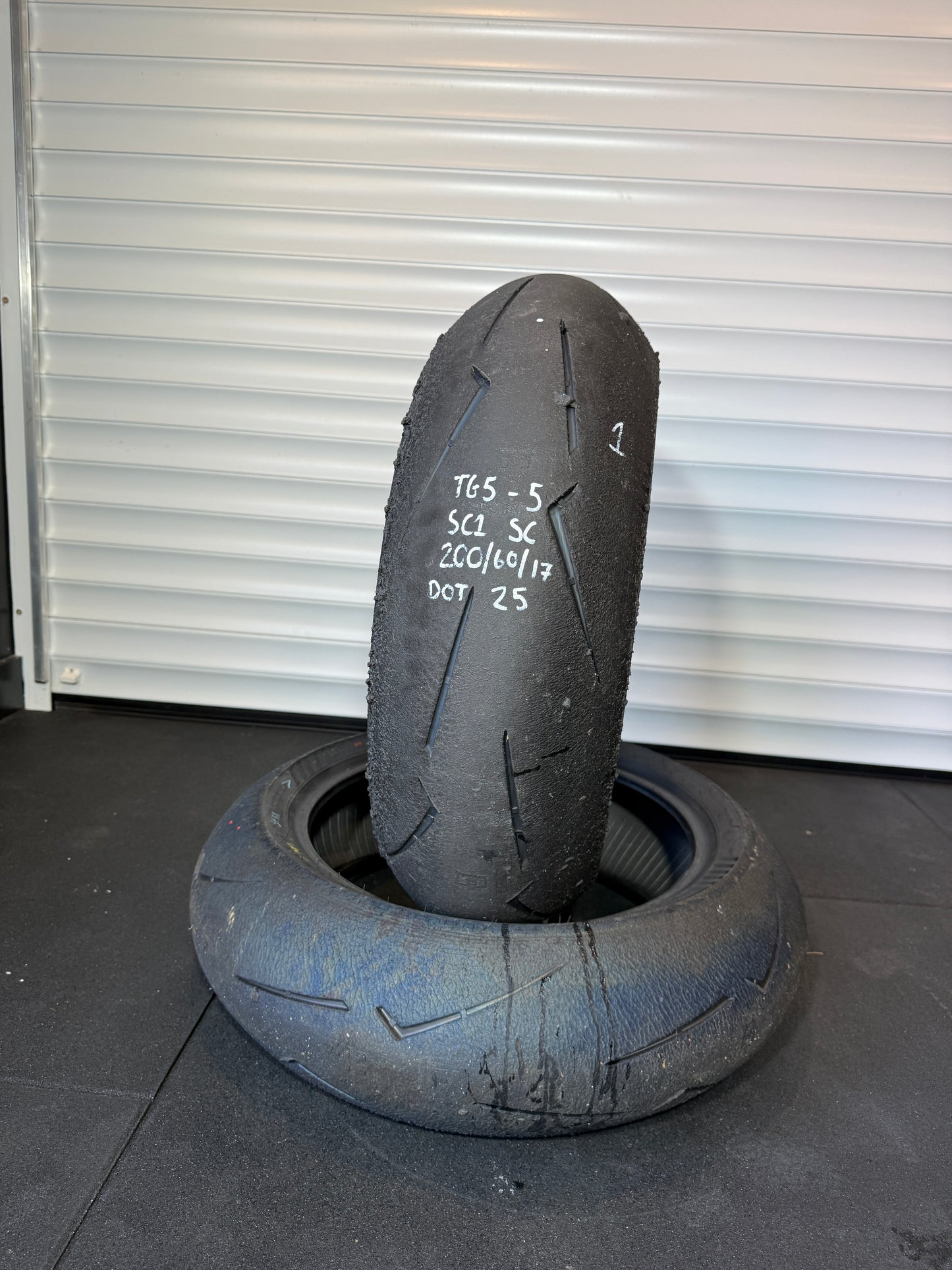 Pirelli Diablo Supercorsa 200/60/17 (TG5-5)
